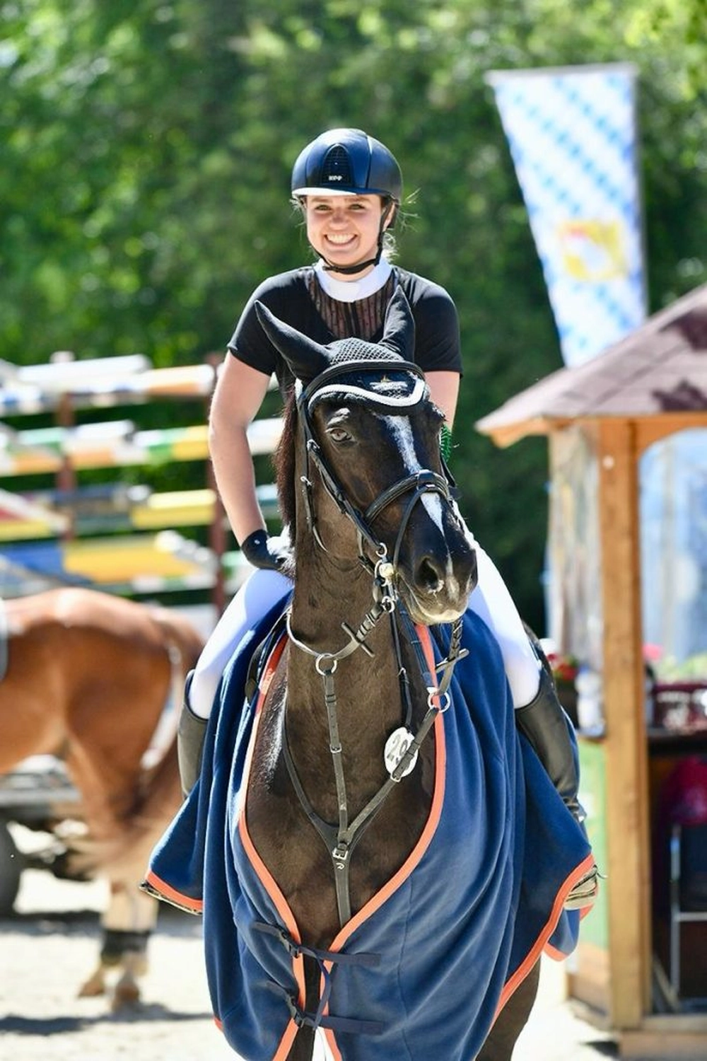 Reitsportzentrum München GbR -Anuschka Schauer (Springen)
